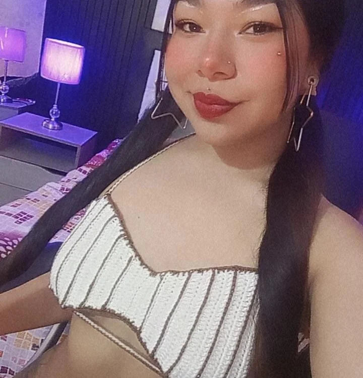 venuss1lee cam model