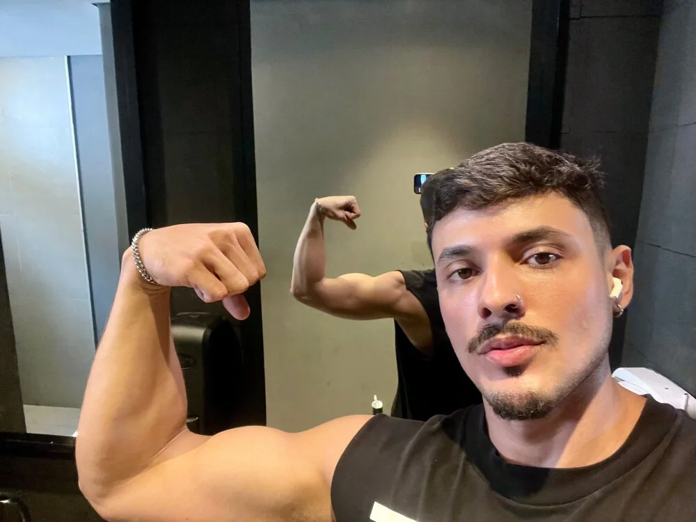 دردشة HairyJG الجنسية دون اتصال