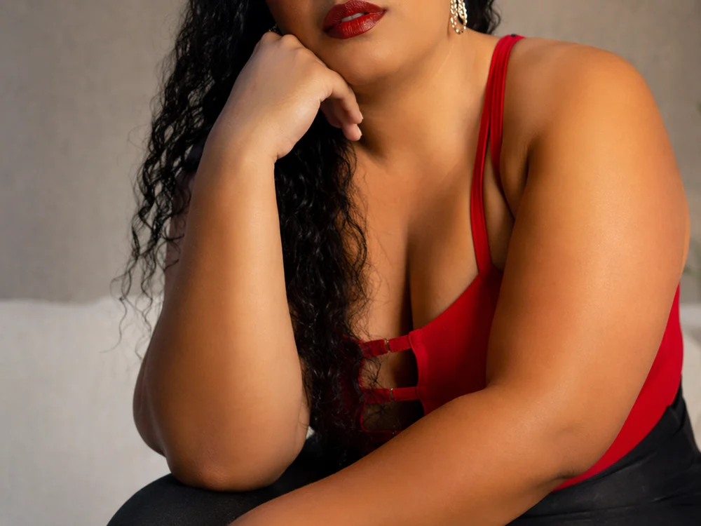 NaiaVelvet offline XXX-chat