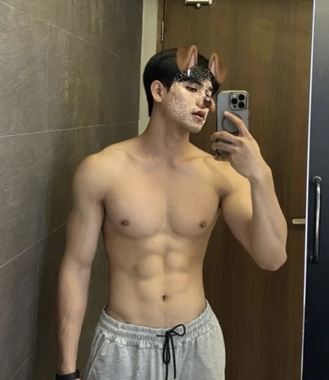 Babyboyzz069 離線 XXX 聊天