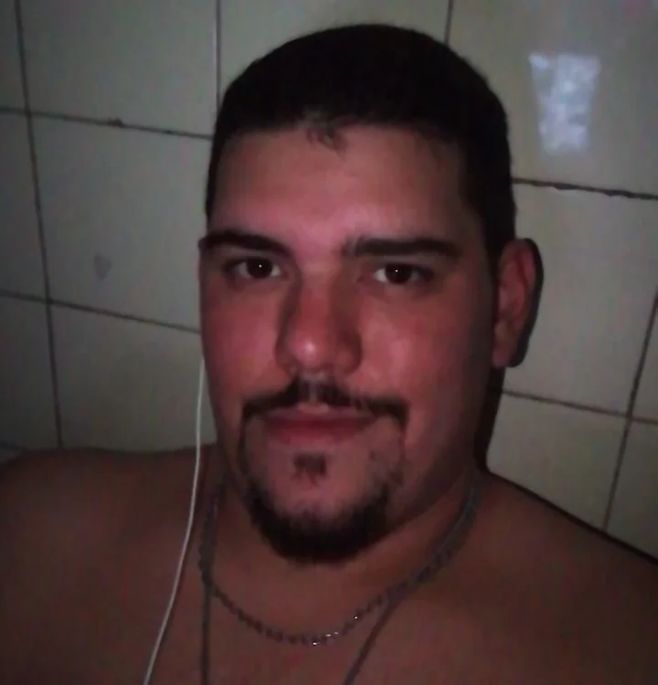 Eze_mole Offline XXX Chat