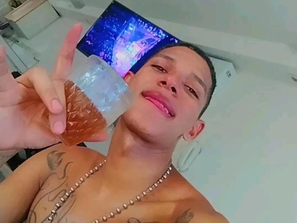 J_JGuapoO offline chatrum