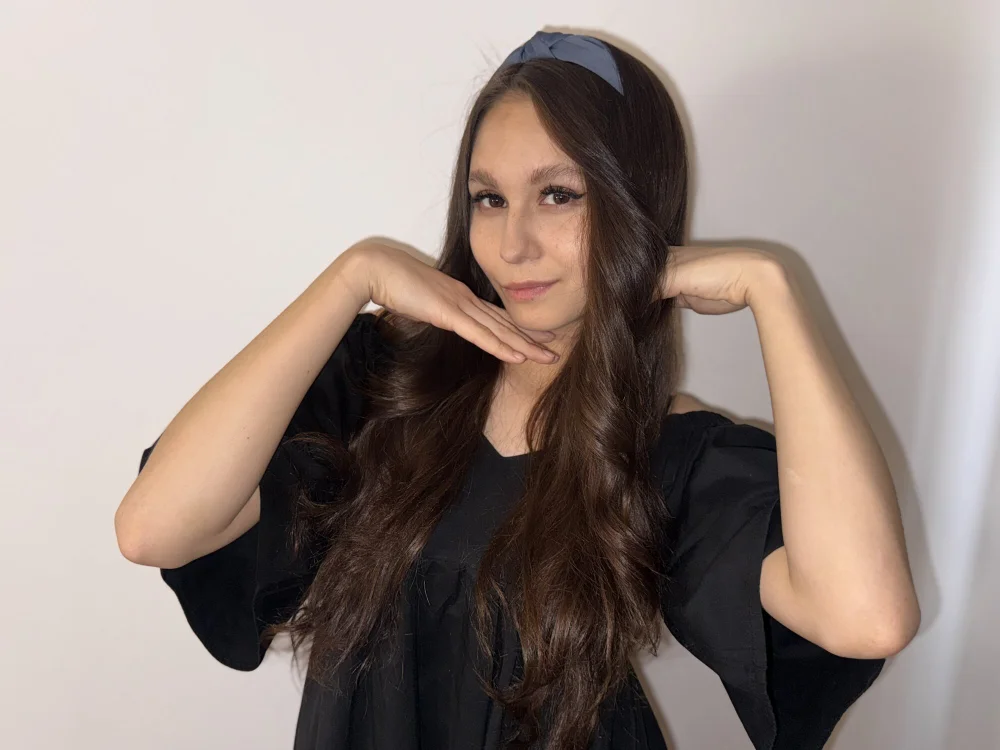LavandaRosse's Offline Chat Room