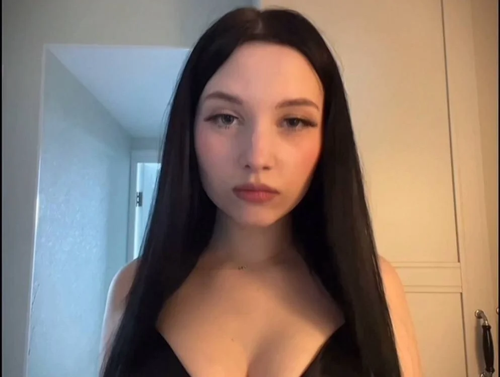 DorisDavi's Offline Chat Room