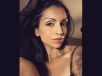 AllOiledUp: онлайн-секс-чат