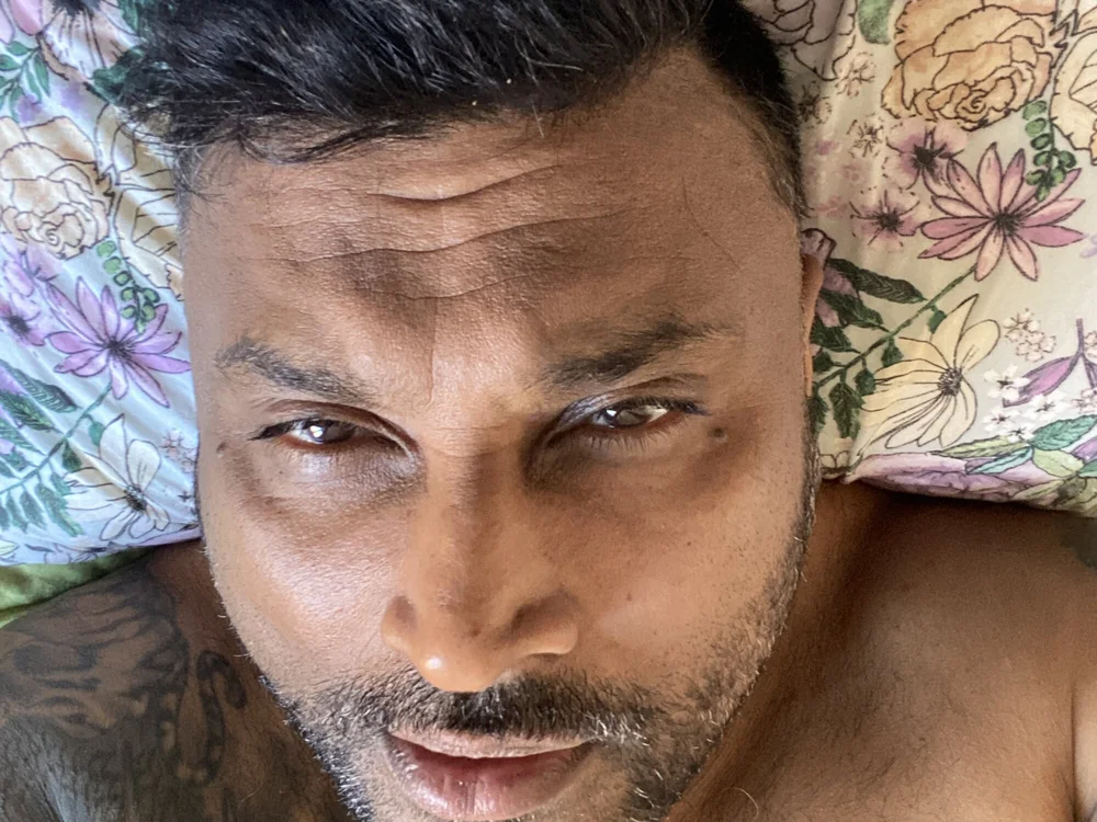 bigsri's Offline Chat Room