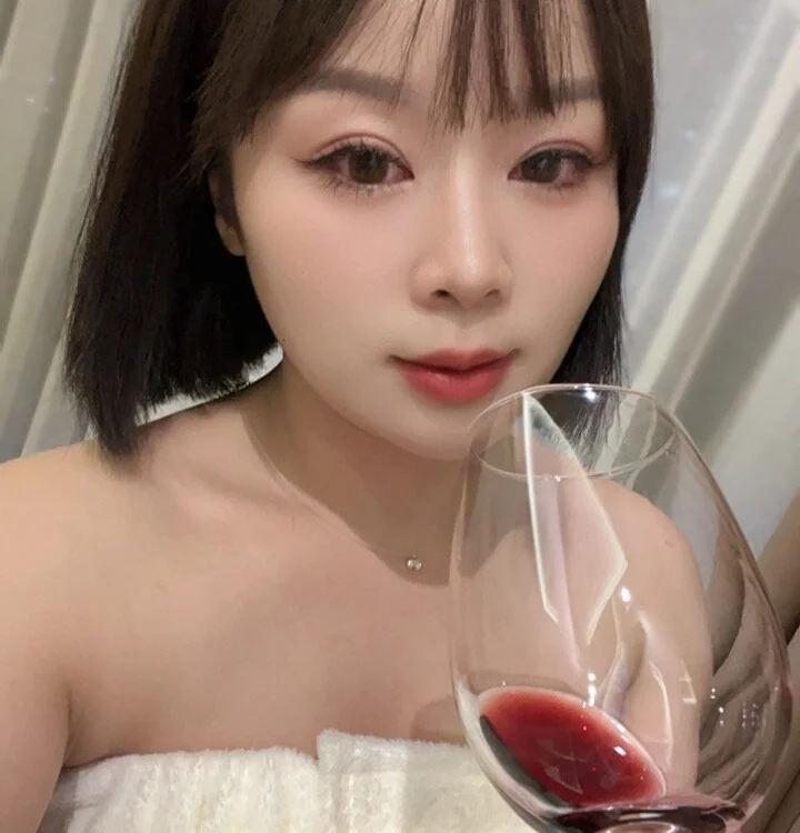 sweetlady-A3's Offline XXX Chat