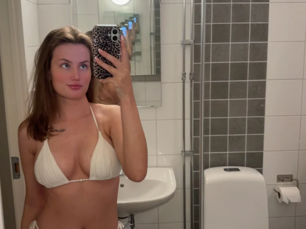 Secretcheryy Offline XXX Chat