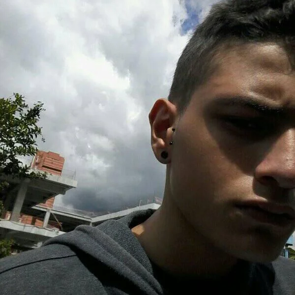 Vidales-18 Offline XXX Chat