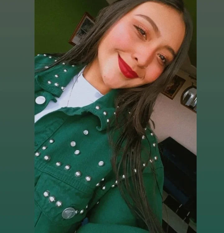 Rush_rosee_150: συνομιλία ΧΧΧ εκτός σύνδεσης