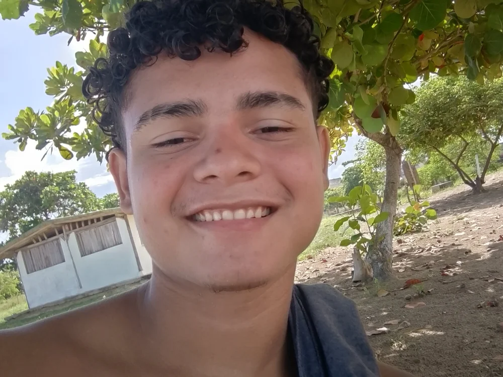 modelune's Offline Chat Room