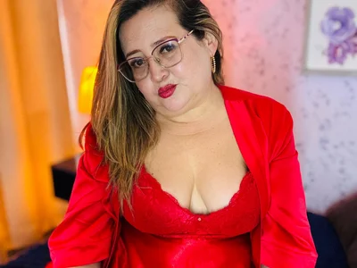 martinacurvy_