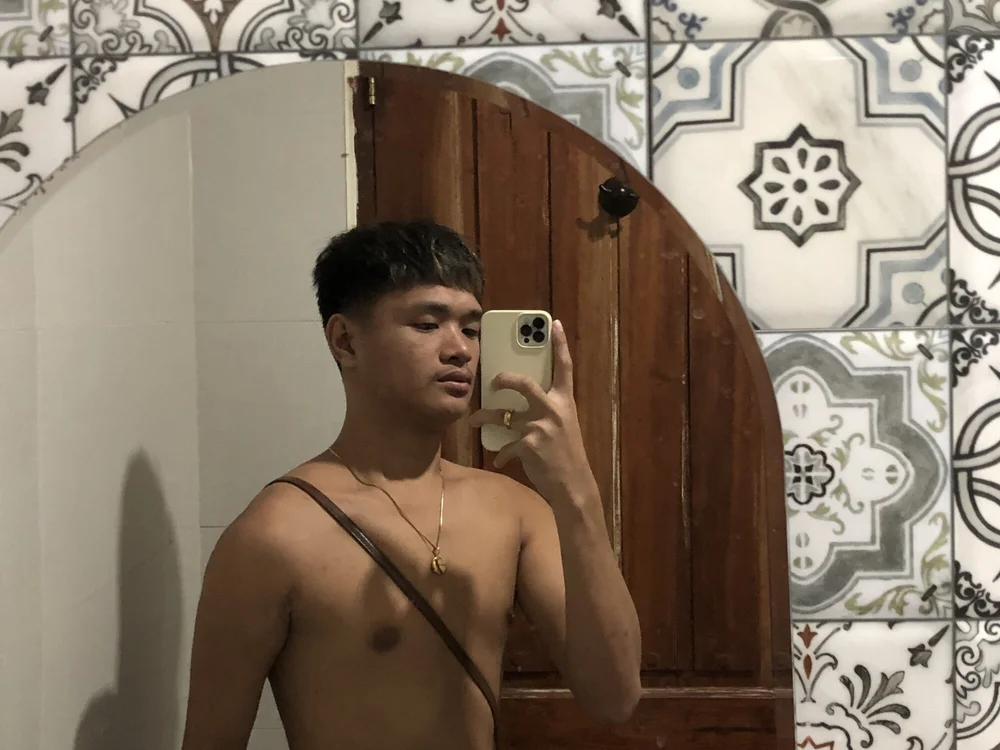 acetheasianfucker's most recent online preview