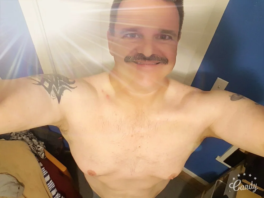 captainfreddie's Offline XXX Chat