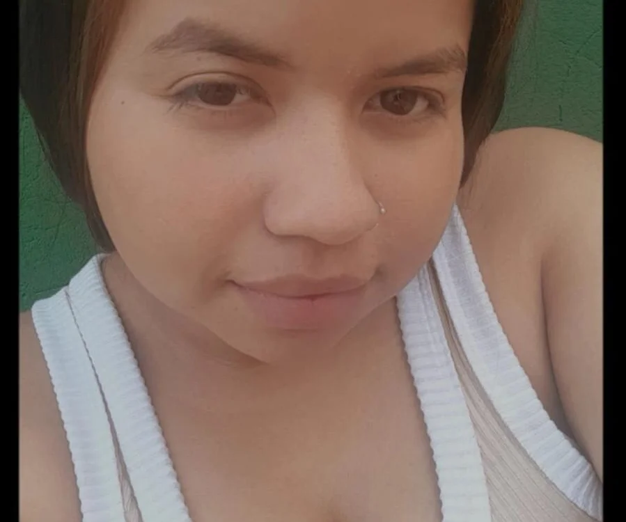 Almaa_Miller Offline XXX-Chat