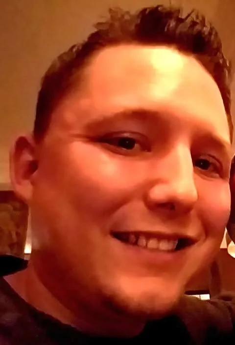 LavenderStoner offline chatrum