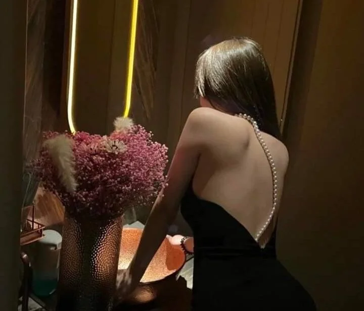 دردشة _--__Ana__--_ الجنسية دون اتصال