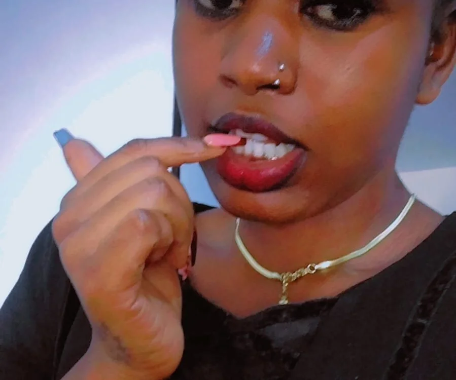 Naughty_creamy Chat XXX Ngoại tuyến