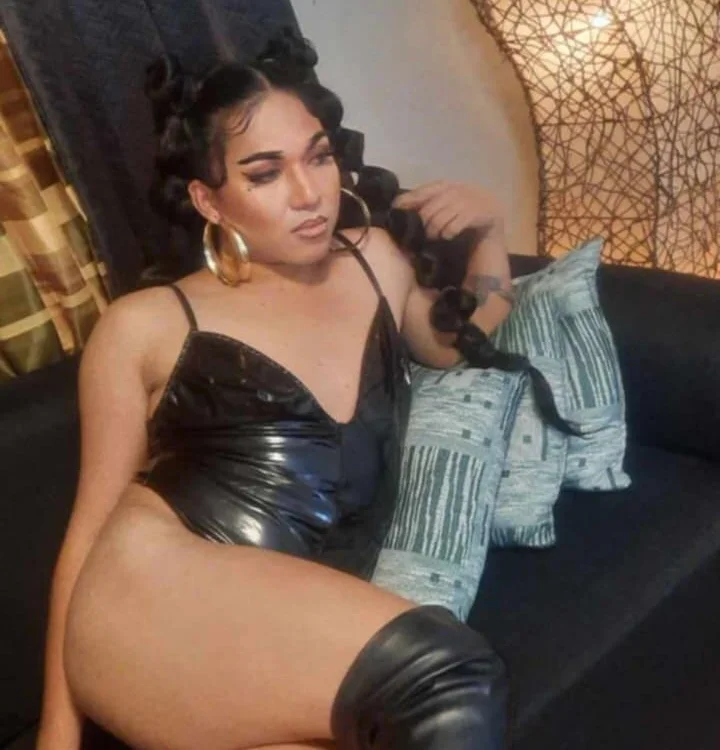 UrGODDESSCalypsoTs offline XXX-chat