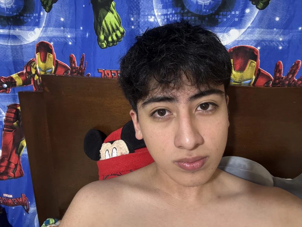 Samuel_Rivera67's Offline Chat Room