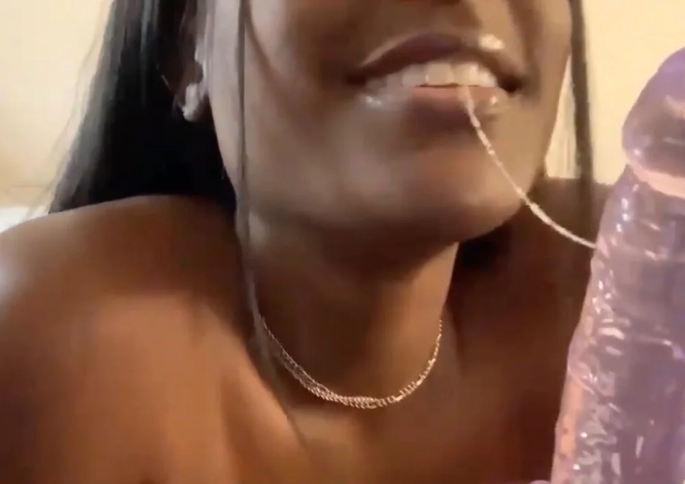 savvyXsweet offline chatrum