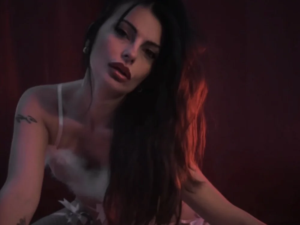 Lady_Charme Obrolan XXX Offline