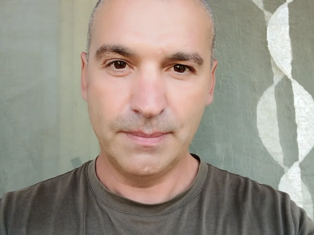 Big__Mitko Obrolan XXX Offline