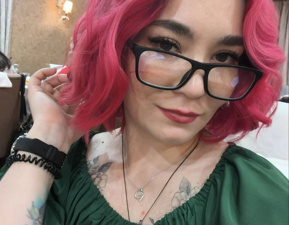 Jules_Fox's Offline Chat Room