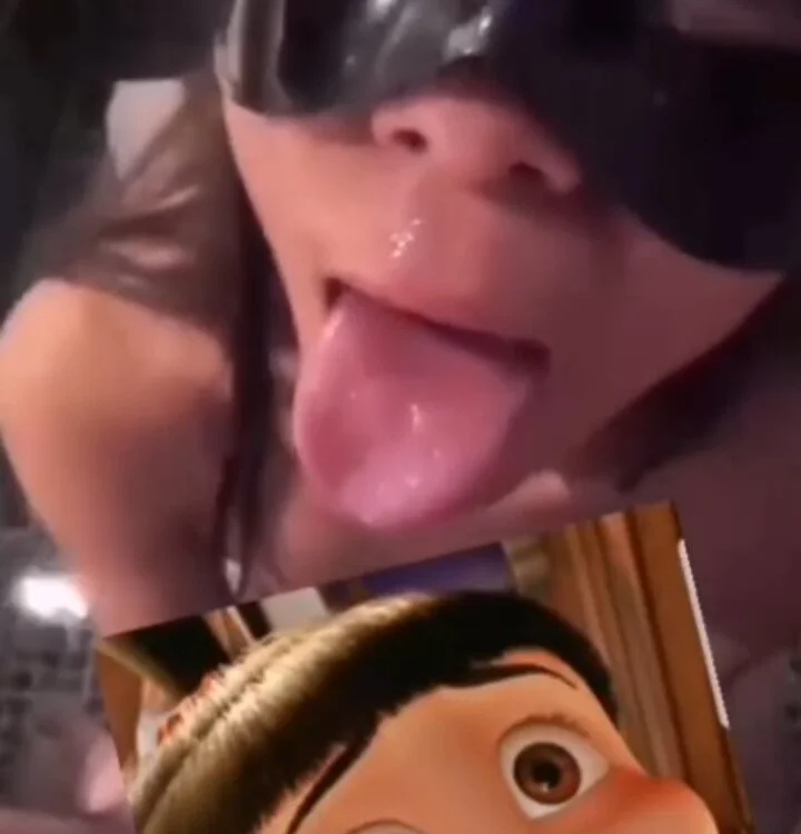 SifPetite's Offline XXX Chat