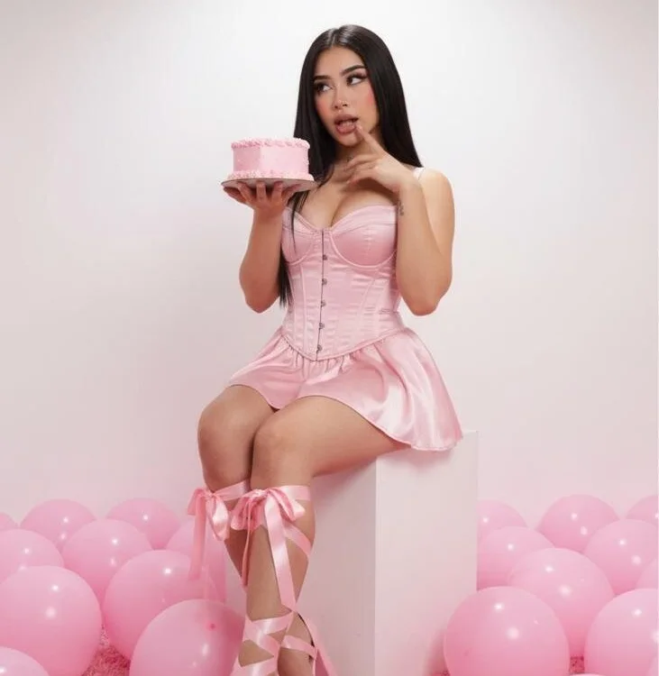 Natasha_22z's Offline XXX Chat