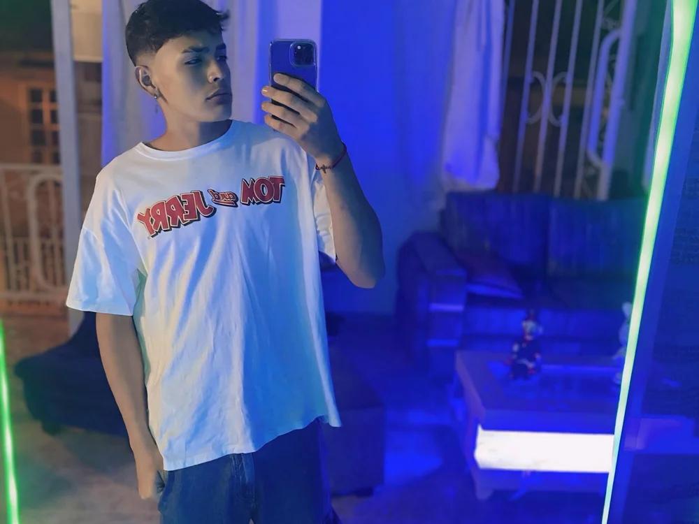 ห้องแชทออฟไลน์ของ stiven_smithh