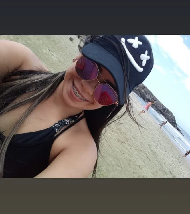 emmaferrer27's Offline Chat Room