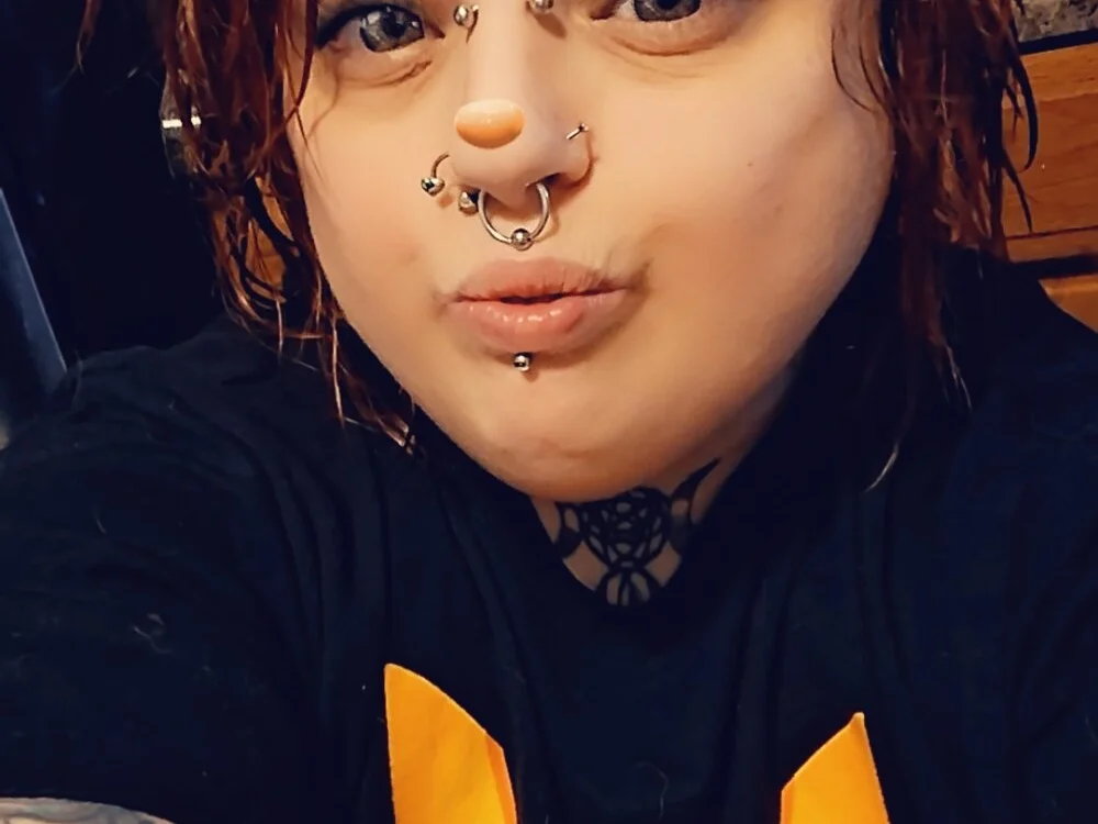 SPICYMISFIT Chat XXX offline