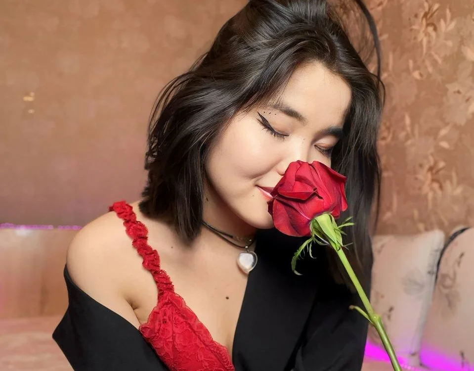 DollyaaのオフラインXXXチャット