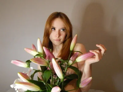 Vickyliss Female White Nude Cam