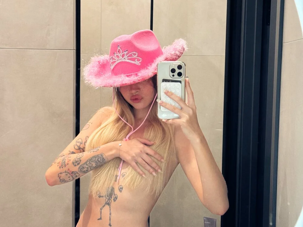 CyberFukk Chat XXX Ngoại tuyến