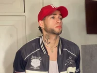 Daniel_huge22's webcam live show