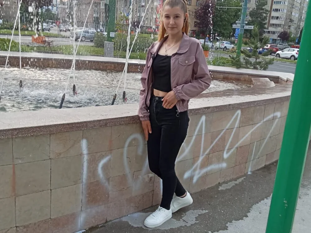 Novavibee's Offline XXX Chat