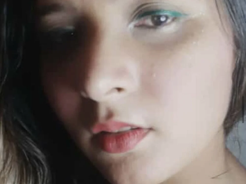 feeling_inlove's Offline Chat Room