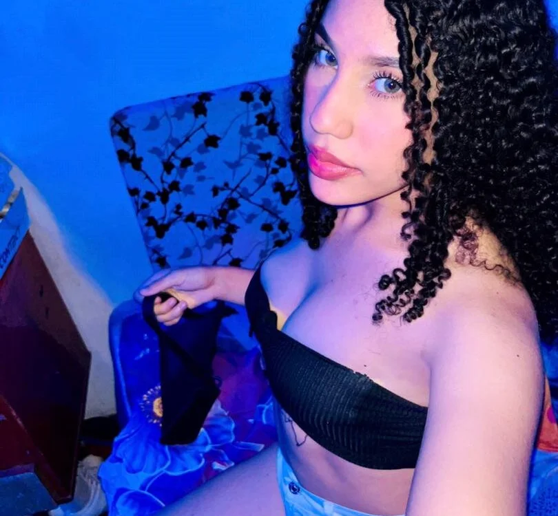 Iam_mari's Offline Chat Room