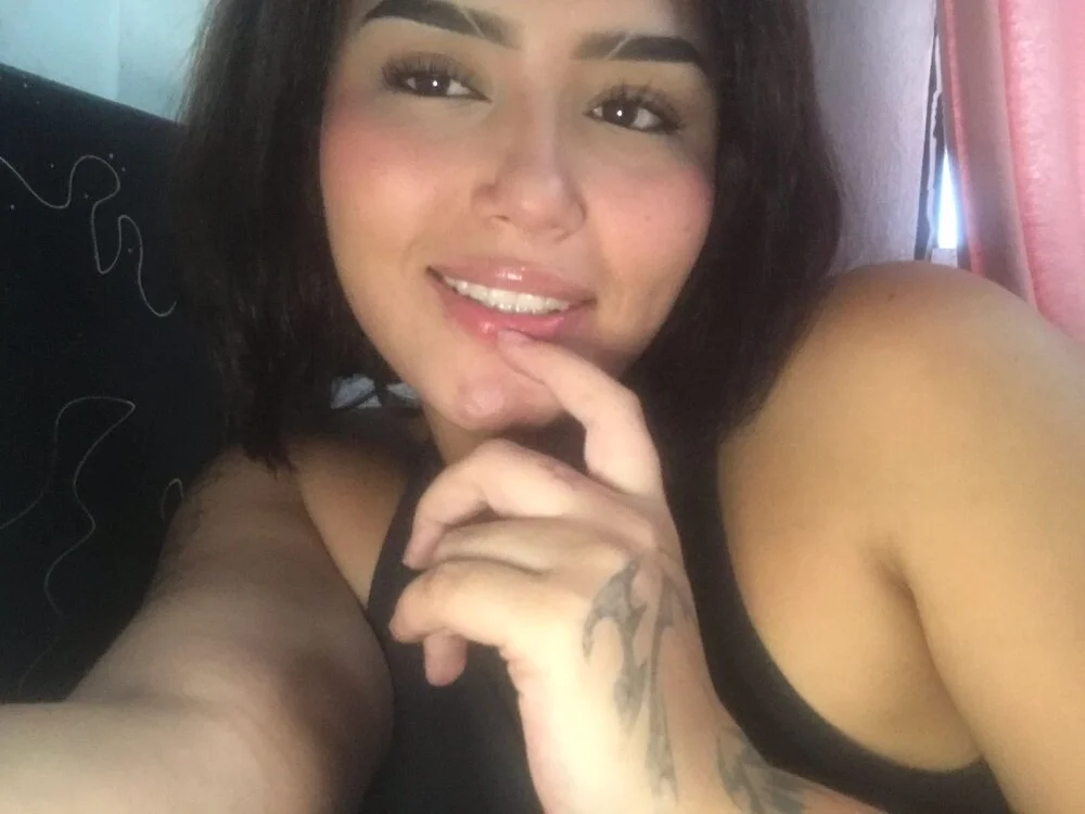 yoselyn_rose: офлайн-секс-чат