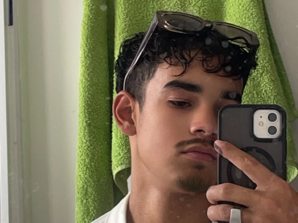 دردشة NonoGrosseBite79 الجنسية دون اتصال