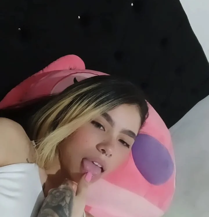 Chatroom XXX hors ligne de thaliaa_smith1