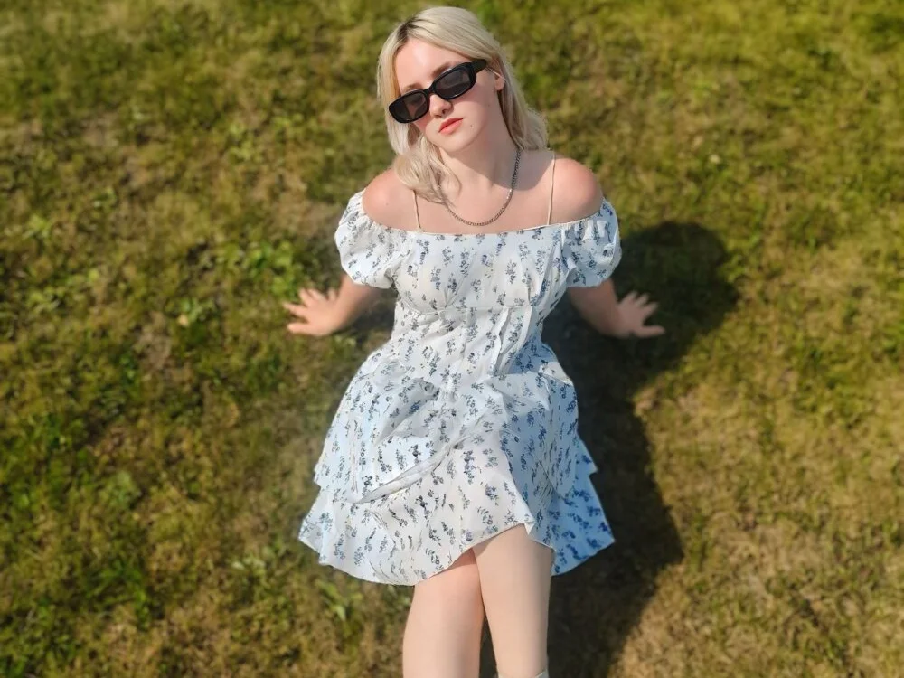 lovelyy_julia Chat XXX Ngoại tuyến