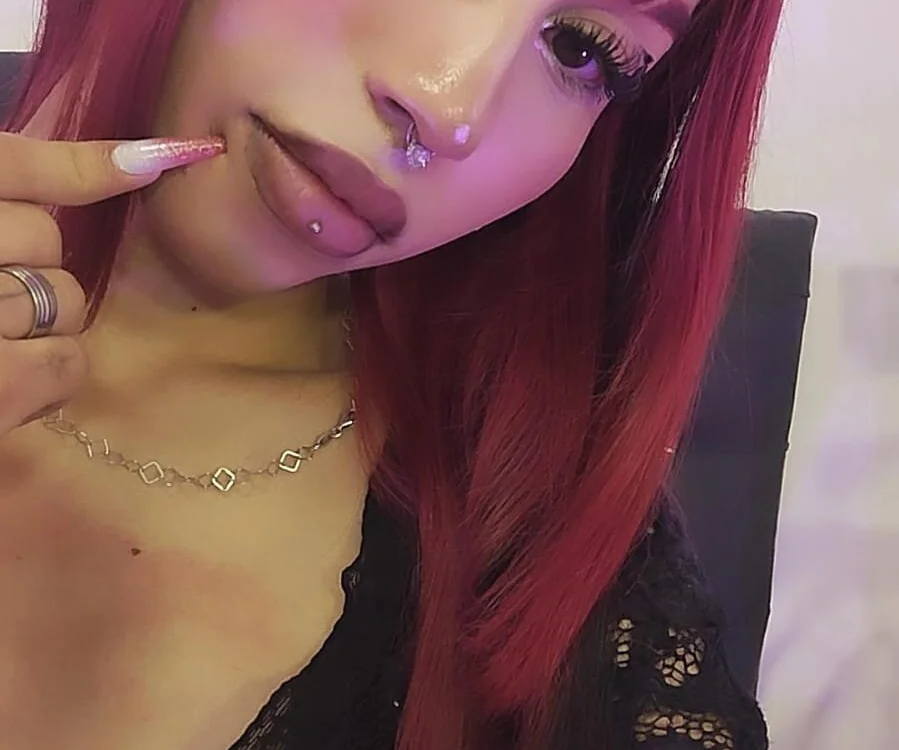 DANNA_TAY Offline XXX-Chat