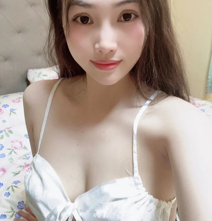 _Sweetie18_'s Offline Chat Room