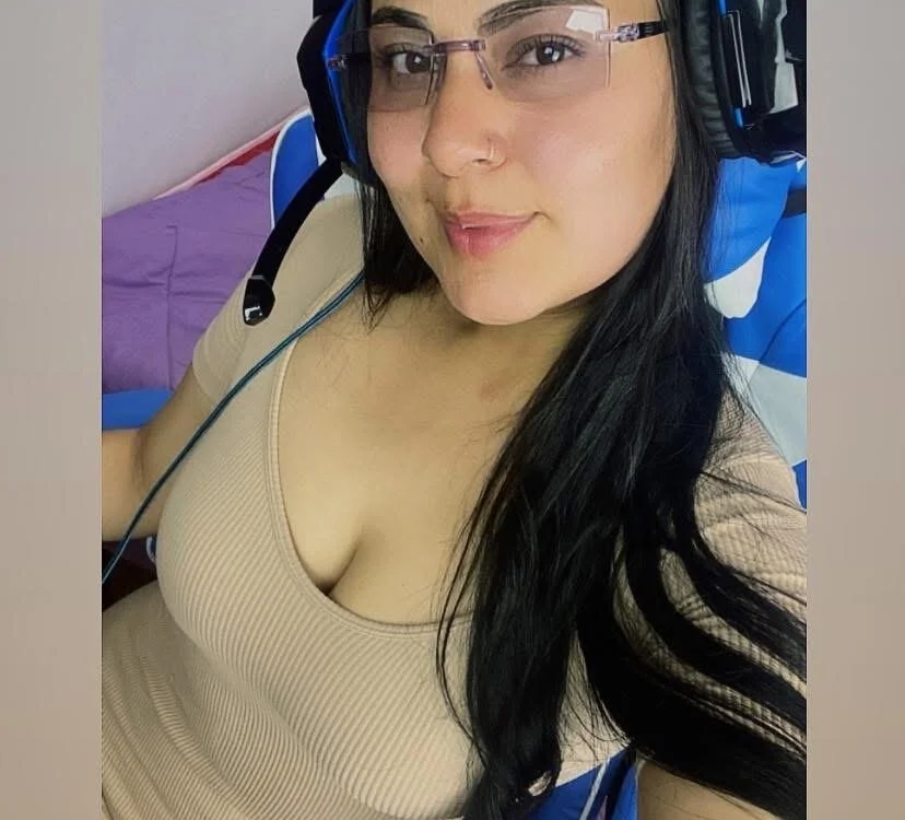 anyelycas offline chatrum