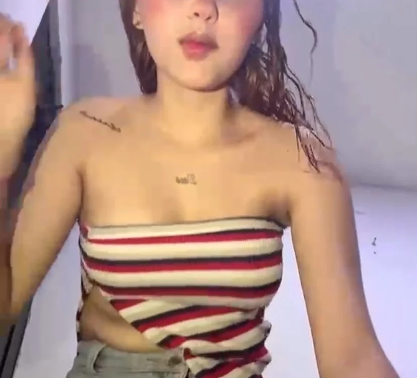 แชท XXX ออฟไลน์ของ Sussyanny