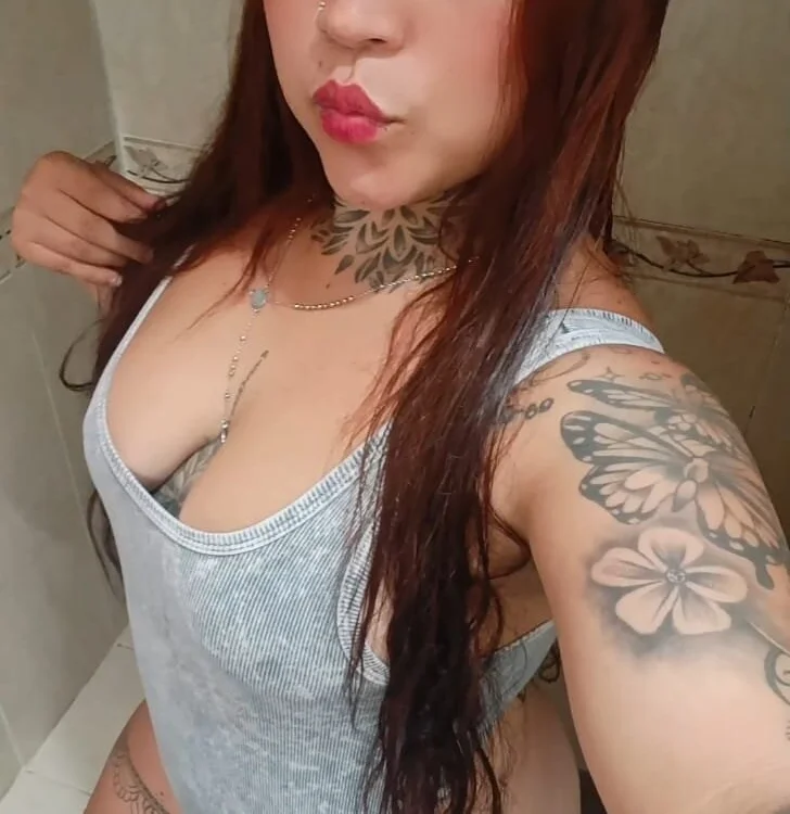 Daphne_Foxxy offline chatrum