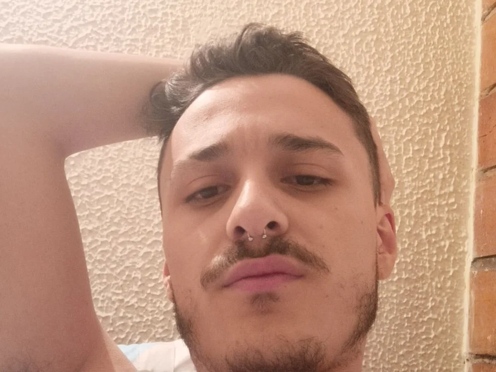 DavidM23Bog's Offline Chat Room